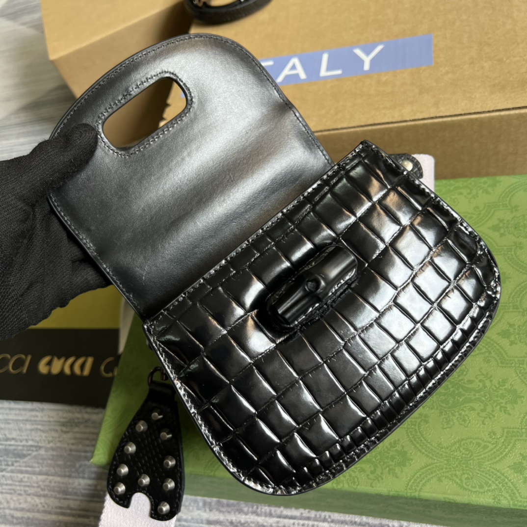Gucci Satchel Bags